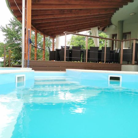House4U Vila Balatonszárszó Exterior foto