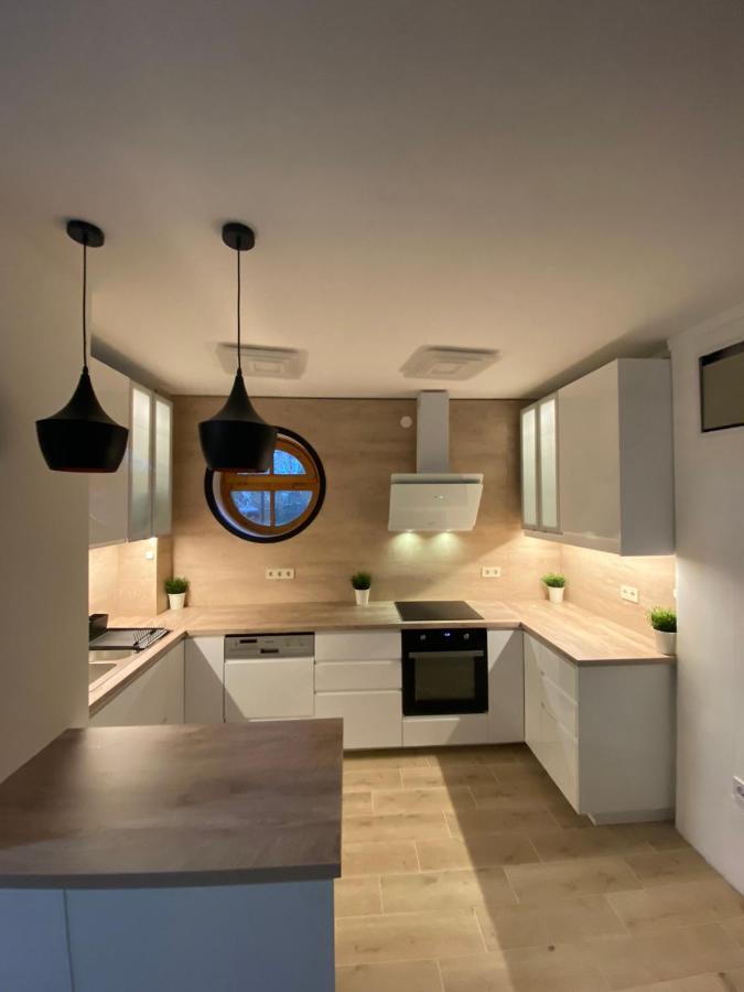 House4U Vila Balatonszárszó Exterior foto