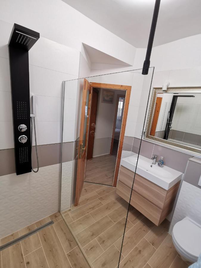 House4U Vila Balatonszárszó Exterior foto